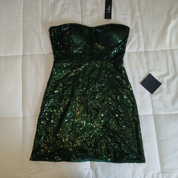 Lulus Dresses & Skirts - Lulu's Emerald Green Sequin Strapless Mini Dress